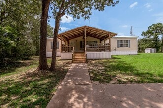 Building Photo - 37 Riverside Ln