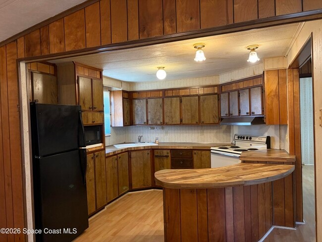 Building Photo - 126 Vanguard Cir