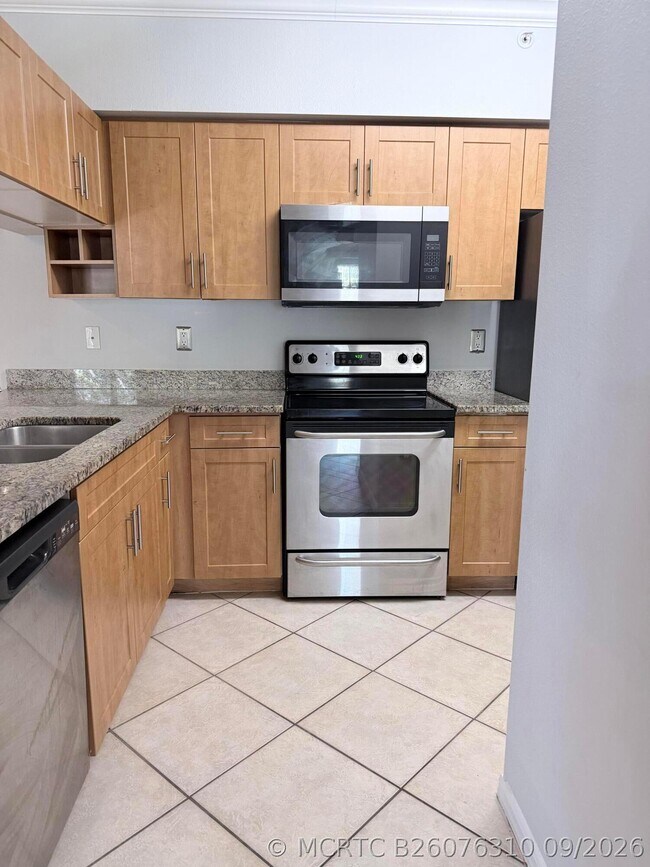 Building Photo - 6426 Emerald Dunes Dr