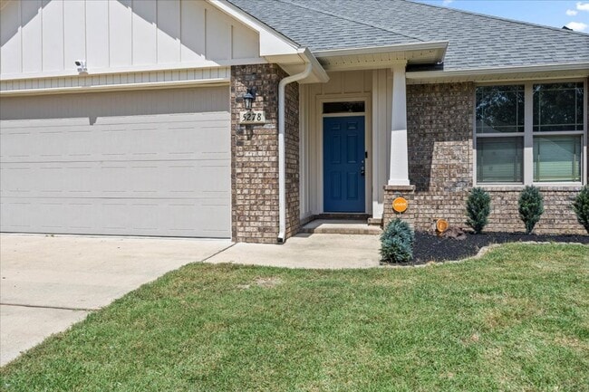 Building Photo - 3 bedroom 2 bathroom- GREAT Location in Pace!