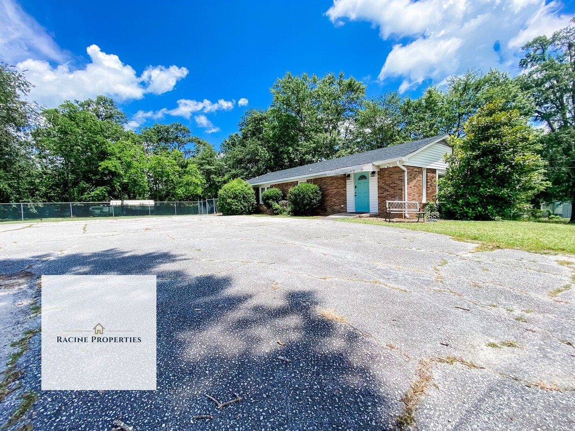 Foto principal - Newly Renovated Home in Clinton