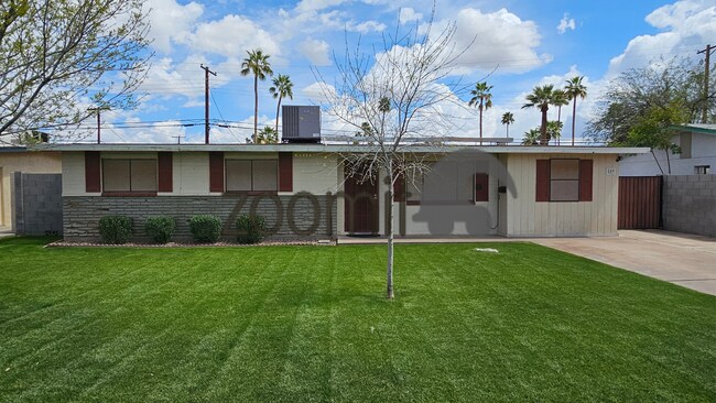 Foto del edificio - Wonderful home, convenient location