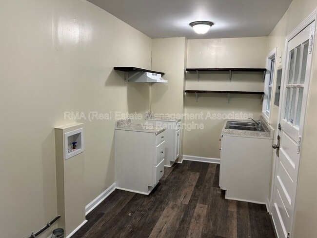 Foto del edificio - 724 W Taylor St