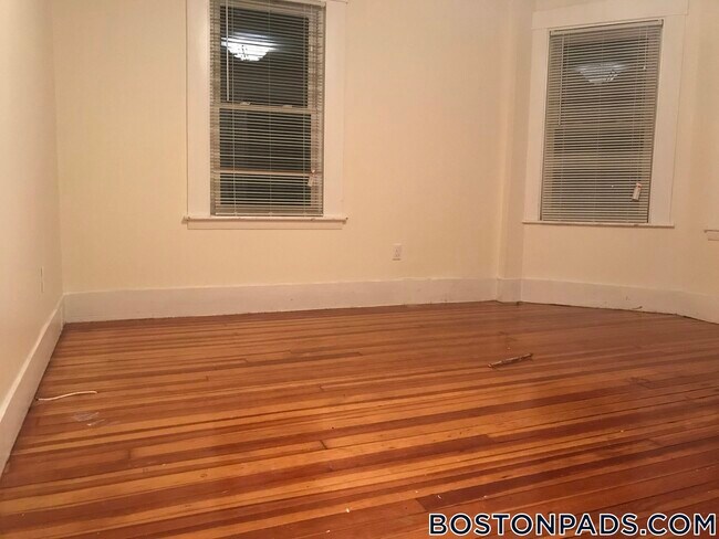 Building Photo - 24 Lexington Terrace