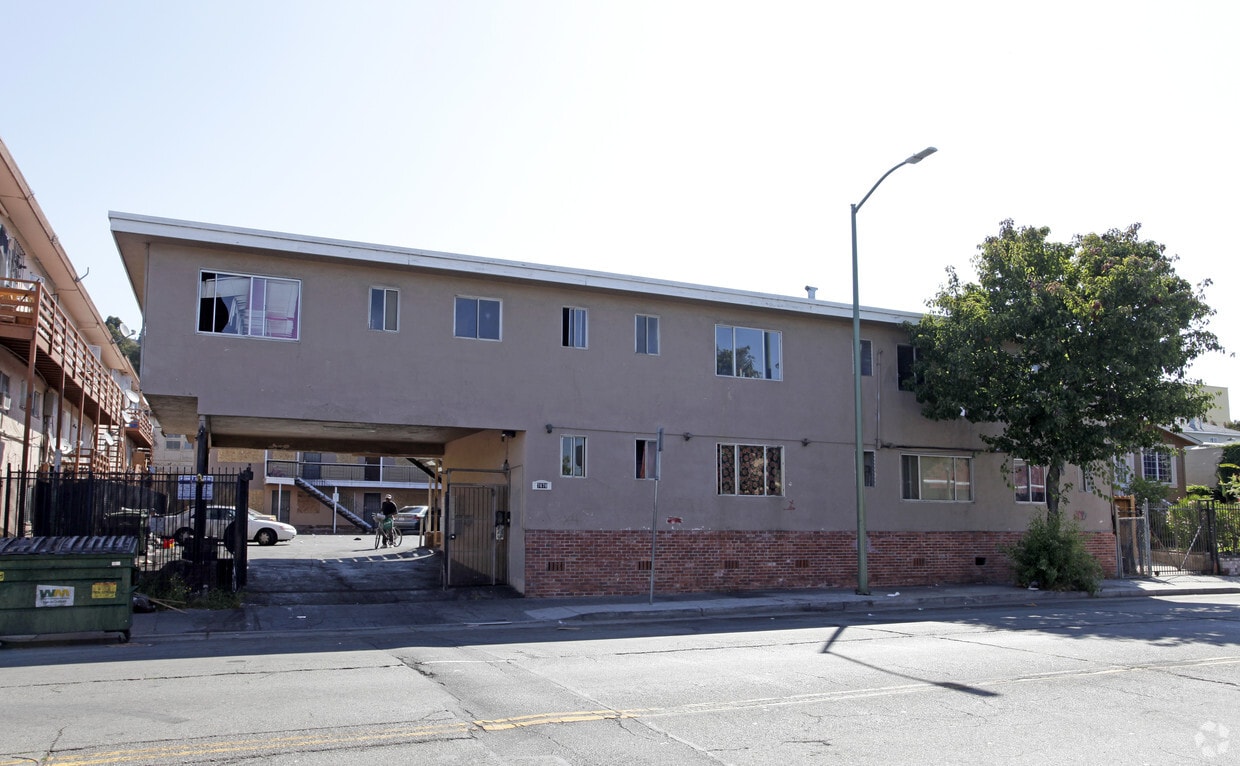 Building Photo - 7878 Macarthur Blvd
