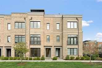 Building Photo - 350 Horseman Blvd
