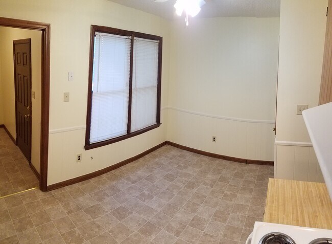 Foto del edificio - 116 Colonial Ct