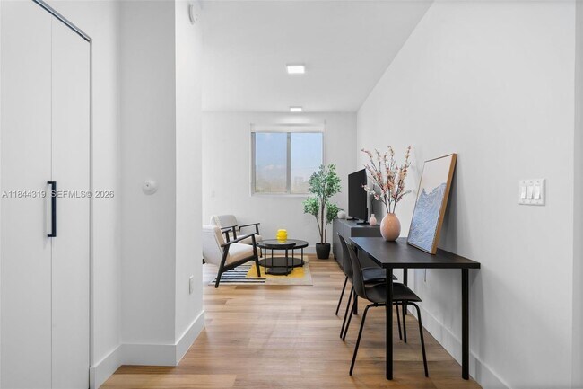 Building Photo - 650 SW 1st St