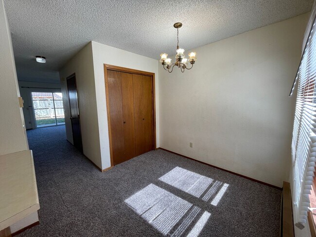 Foto del edificio - 369-375 Westchester Square S