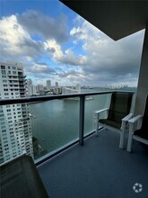 Building Photo - 1155 Brickell Bay Dr