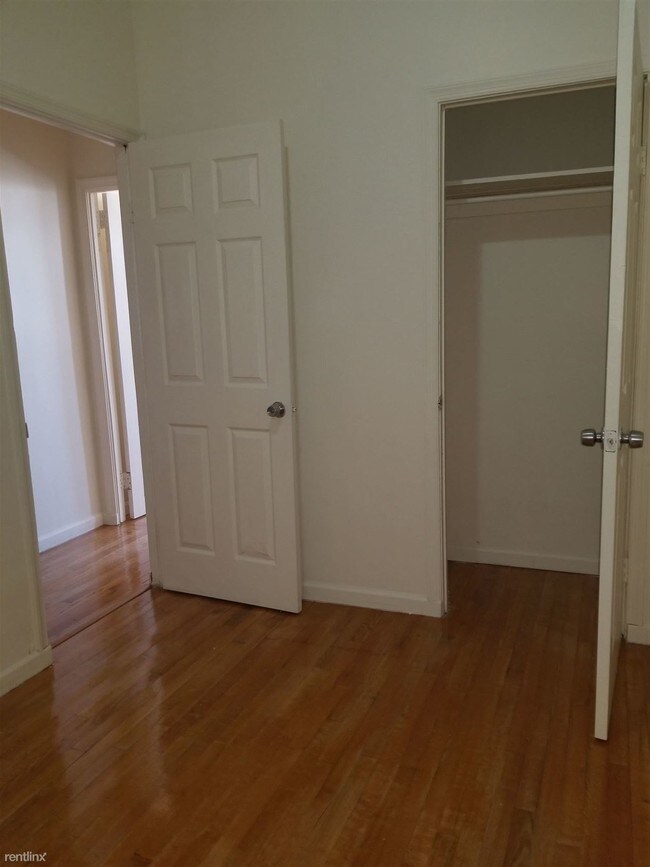 Foto del edificio - 2 br, 1 bath Apartment - 227 Eldert St