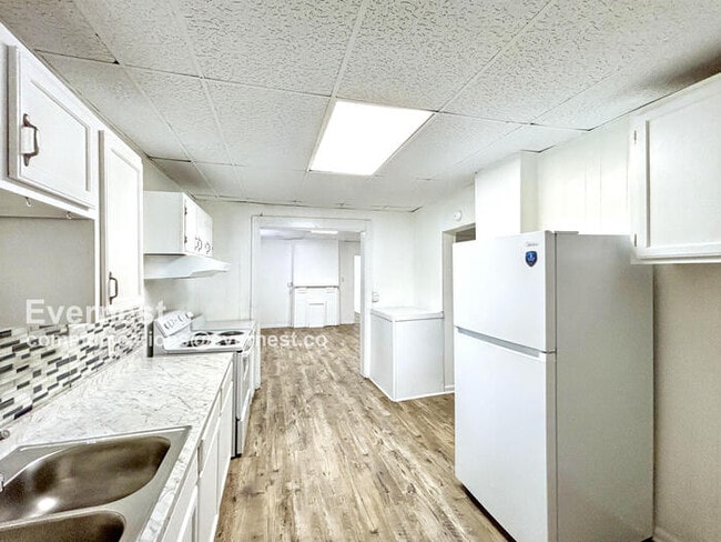 Building Photo - 4509 Highland Ave