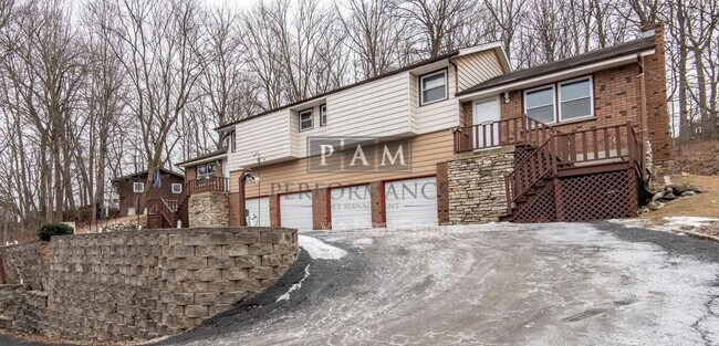 Building Photo - 21225 Mary Lynn Dr