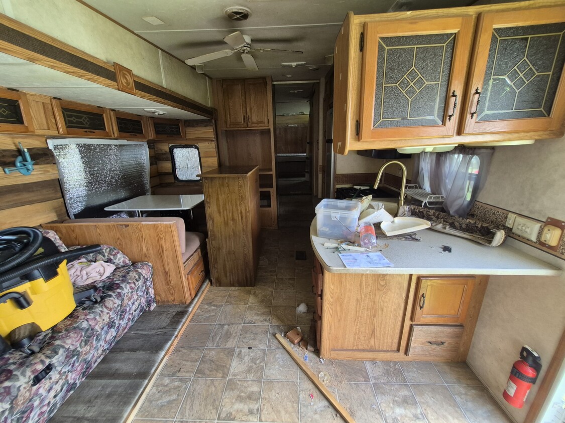 Building Photo - Multi mart RV Park