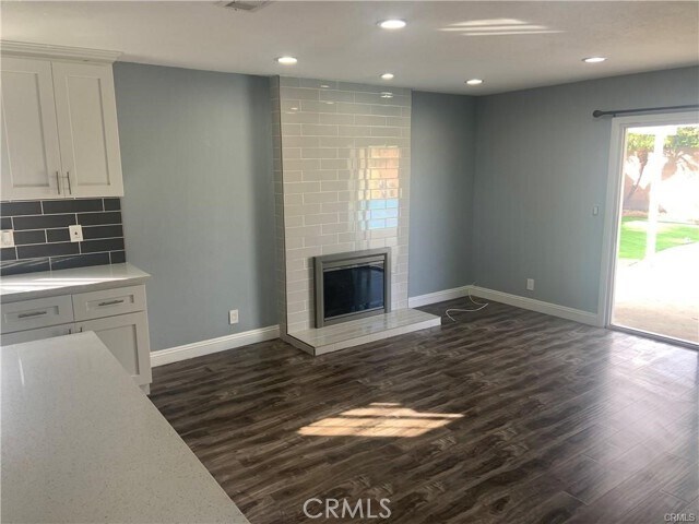 Foto del edificio - 6631 Chapman Ave