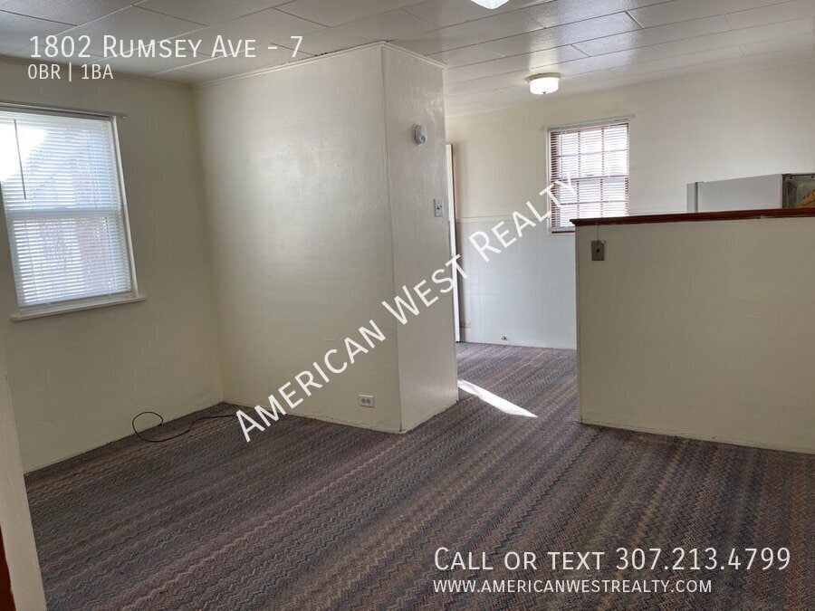 Building Photo - 1802 Rumsey Ave
