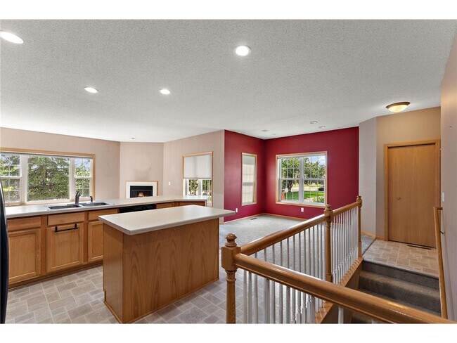 Foto del edificio - 7590 4th St Ln N