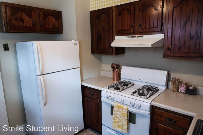 Building Photo - 2 br, 1 bath Room For Rent - 602 S. Lincoln
