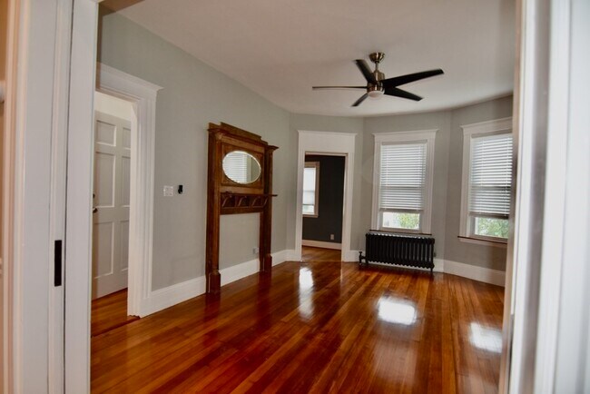 Building Photo - 20 Hubbardston Rd