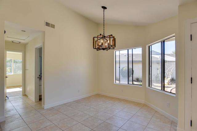 Building Photo - 3333 Vivienda Cir