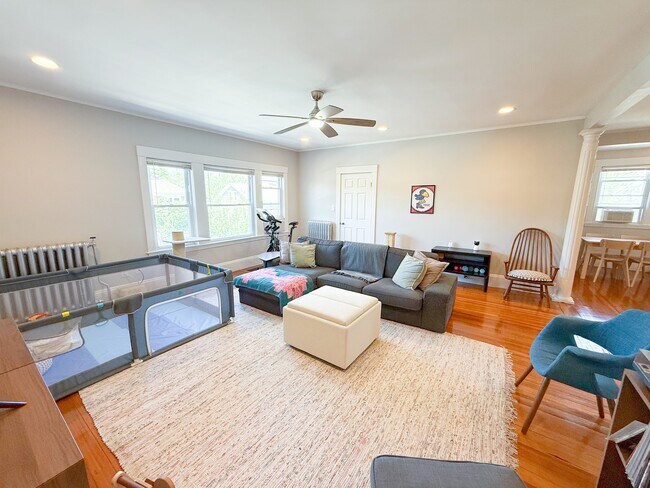 Building Photo - 410 S Huntington Ave