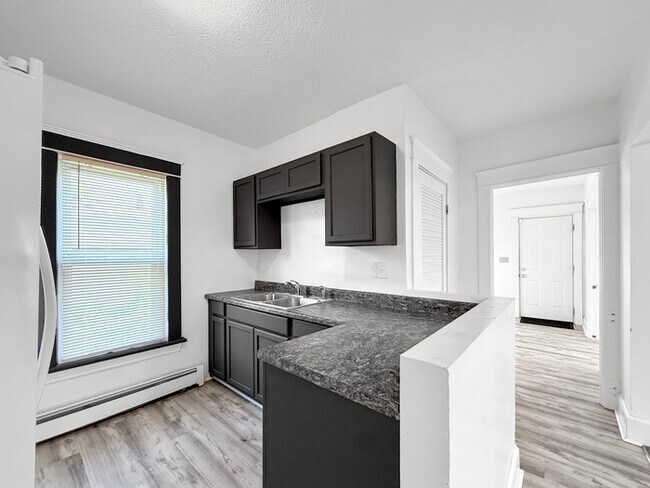 Foto del edificio - 3 bedroom 1 bathroom home for rent in Lorain