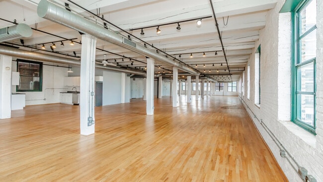 Building Photo - 167 N Racine Ave