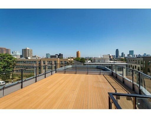 Building Photo - 1470 Tremont St