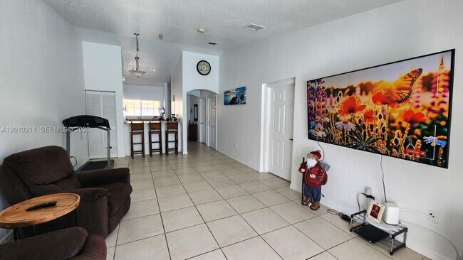 Foto del edificio - 3926 SW 48th Ave