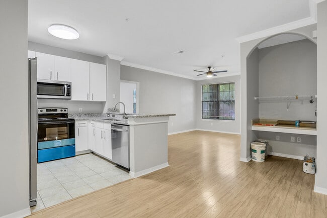 Photo - Stunning Remodeled 2 Bedroom Condo in Williams Walk