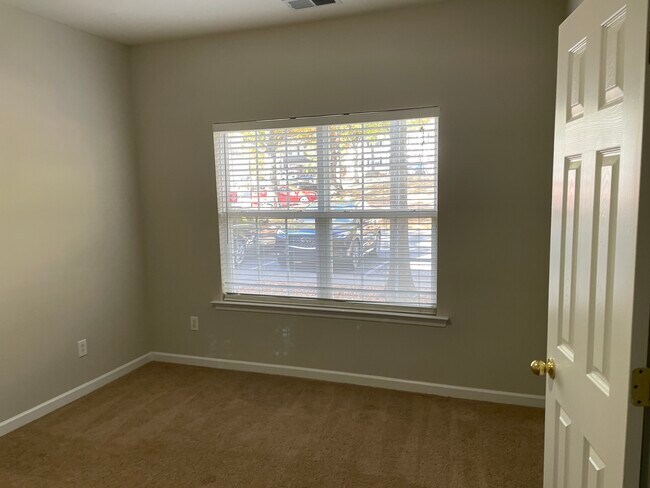 Foto del edificio - 2184 Winthrop Chase Dr