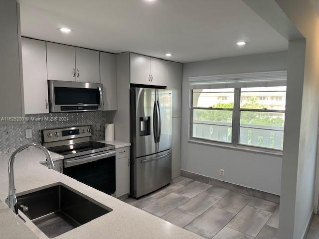 2201 Lucaya Bnd Unit K4