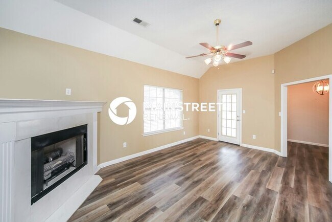 Foto del edificio - 4 Bedroom Pet-Friendly Home in OLIVE BRANCH, MS with Main Street Renewal