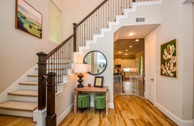 Foto del edificio - Spacious 3-Bedroom Retreat with 2.5 Baths ...