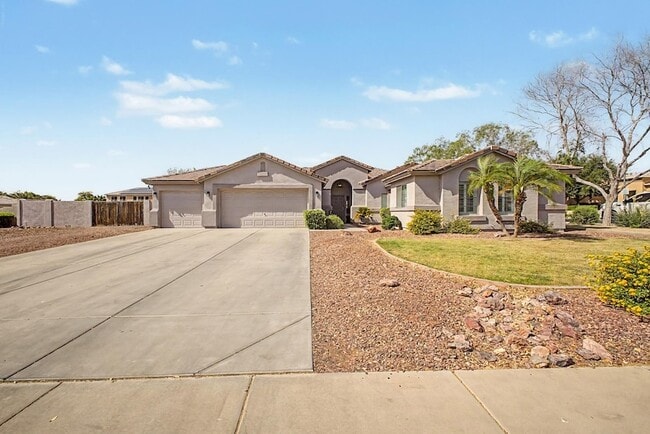 Foto del edificio - 8352 W San Juan Ave