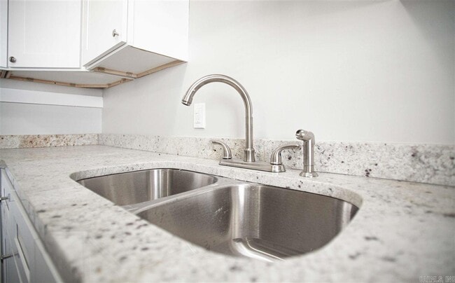 Foto del edificio - 607 Prothro St