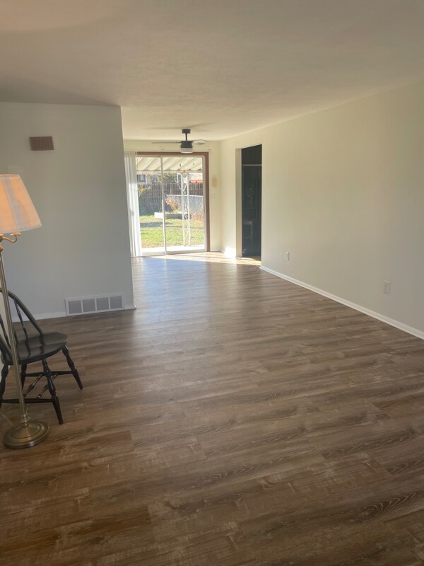 Foto del edificio - 3501 Butternut Dr