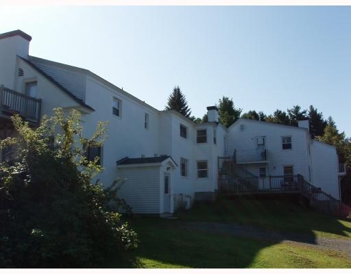 Building Photo - 2392 Riverside Dr