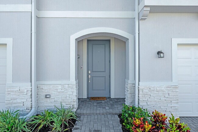 Building Photo - 4341 Pond Lily Ln
