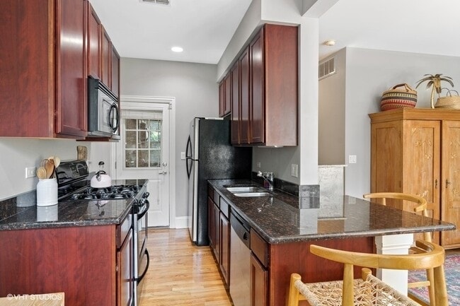 Foto del edificio - 5402 N Kenmore Ave