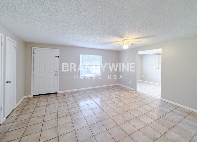 Building Photo - 10847 Bahia Dr