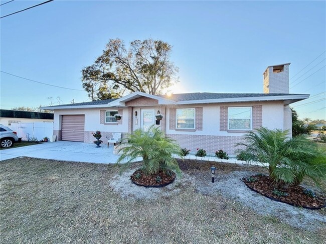 Building Photo - 250 Southwest Jefferson Cir N