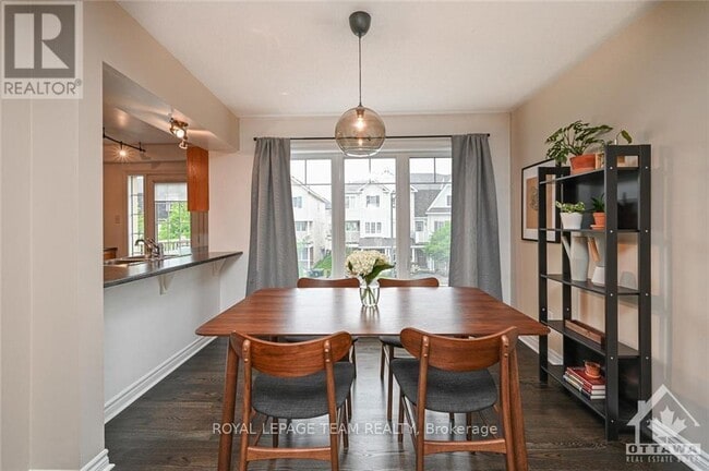 Building Photo - 2042 Madrid Ave