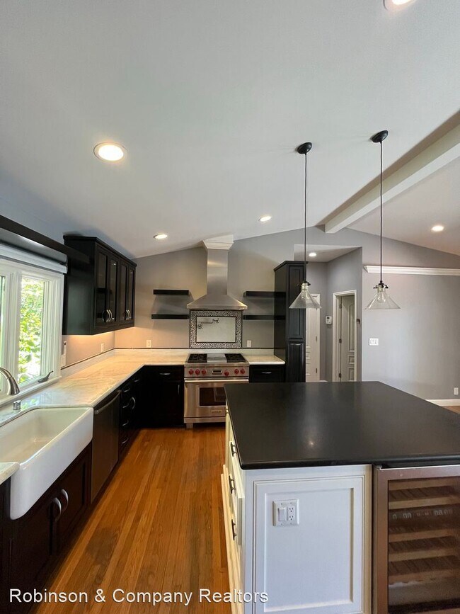 Foto del edificio - 3 br, 2.5 bath House - 15 Lloyden Drive