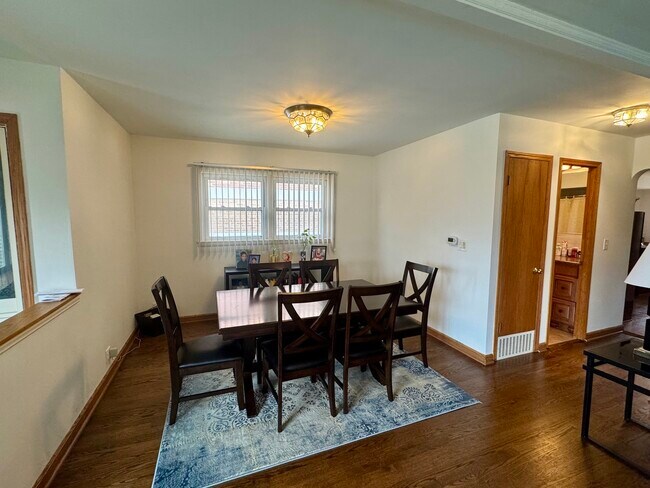 Foto del edificio - 7441 W Mulford St