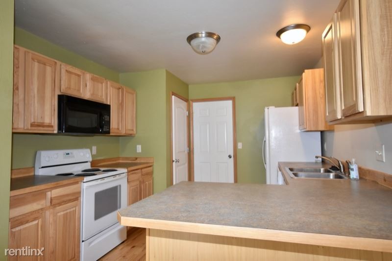 Primary Photo - 3 br, 2.5 bath Condo - 924 N. River Rock