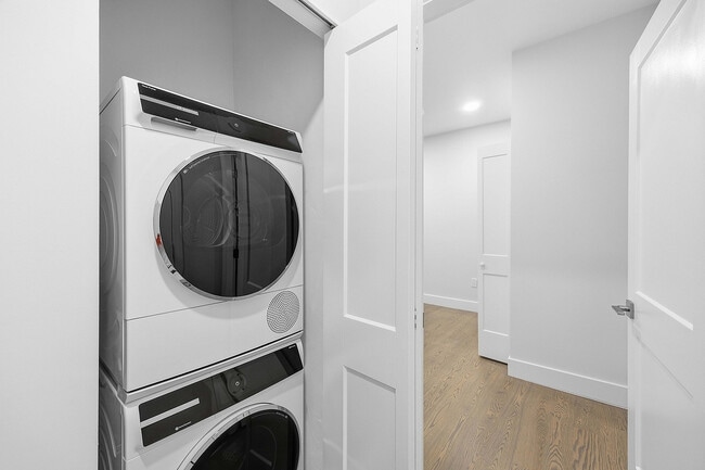 In Unit Laundry - 15-19 Queensberry Street