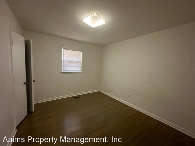 Building Photo - 3 br, 1.5 bath House - 1855 Strathmore Avenue