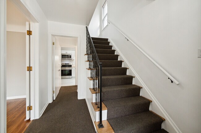 entrada compartida - 204 Catalpa Dr