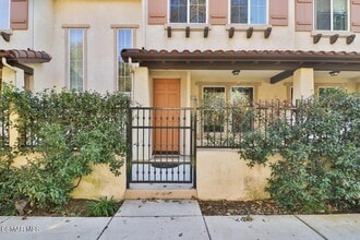 Building Photo - 115 Via Aldea